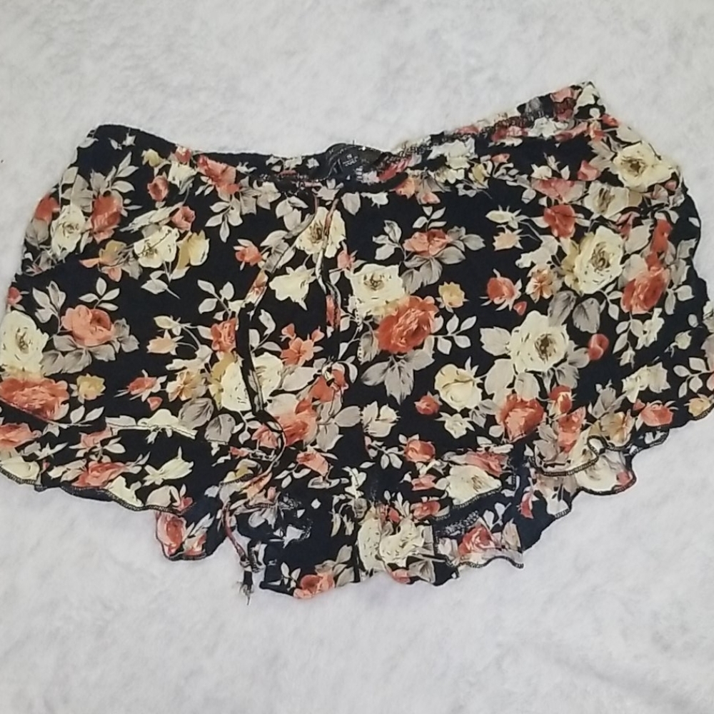 Fower Shorts